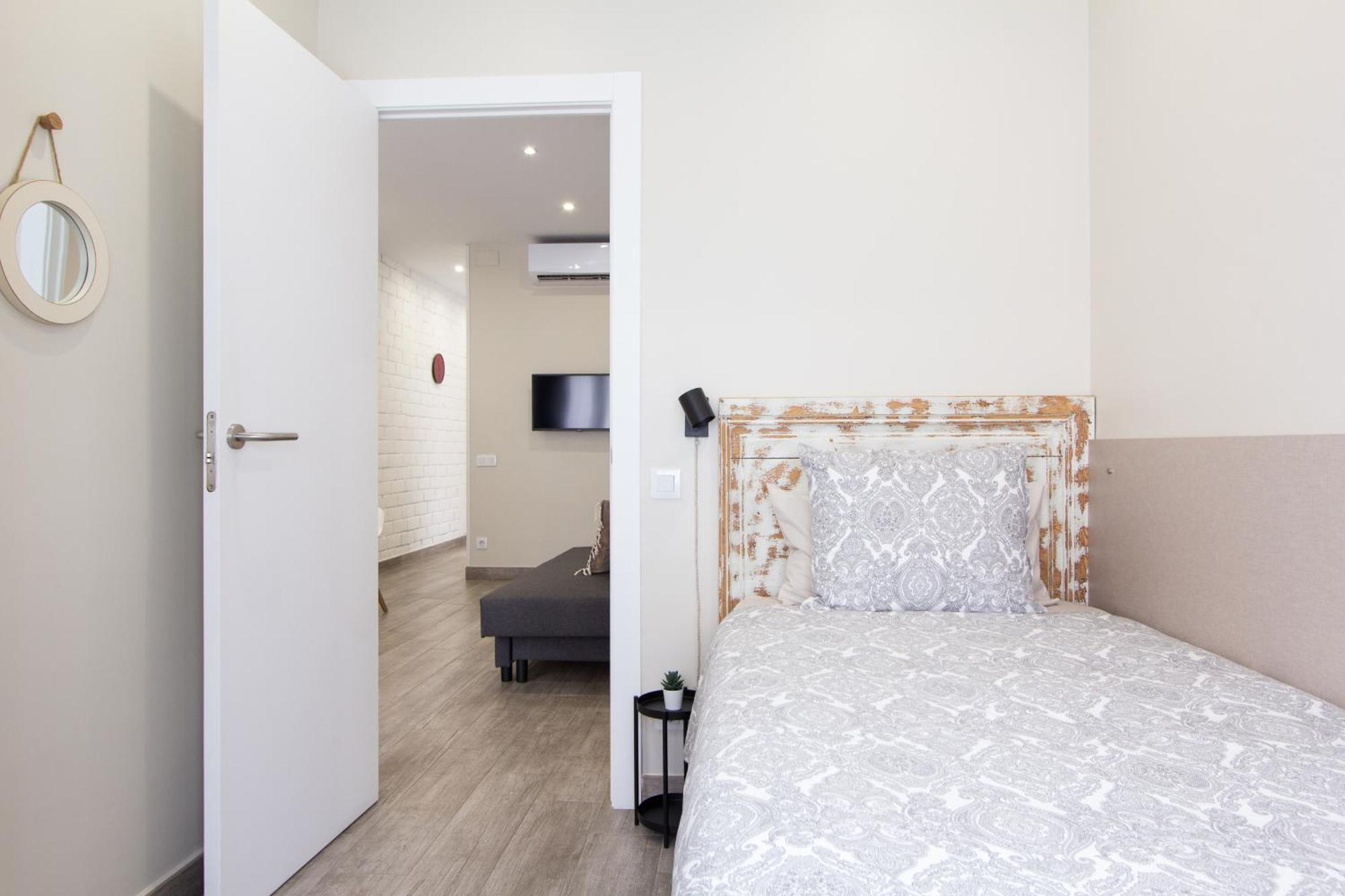 Novus Homes Barcelona Santa Eulalia L'Hospitalet de Llobregat Exterior photo