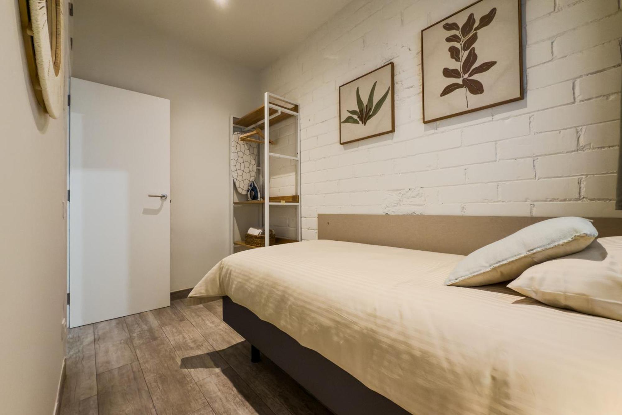 Novus Homes Barcelona Santa Eulalia L'Hospitalet de Llobregat Exterior photo